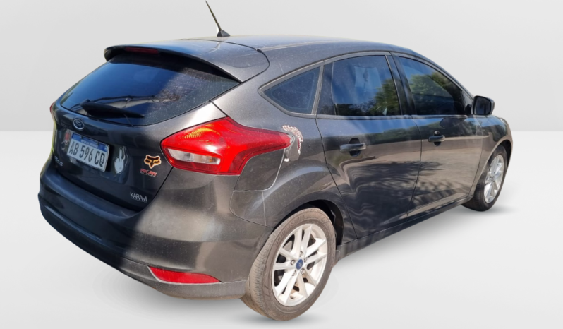 FORD FOCUS 5P 1.6 N MT S 2017 lleno