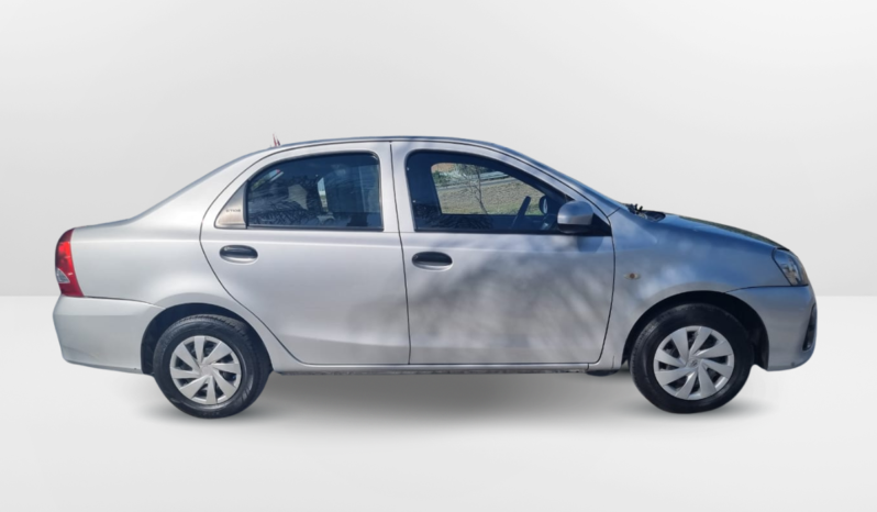 TOYOTA ETIOS X 1.5 6MT 4P 2021 lleno