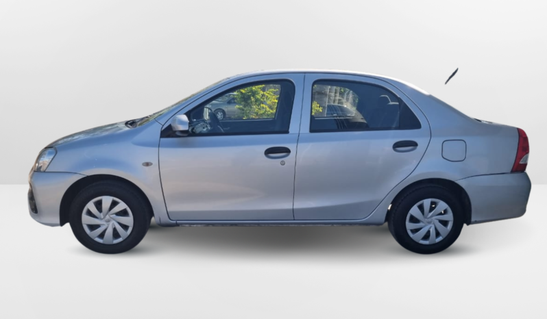 TOYOTA ETIOS X 1.5 6MT 4P 2021 lleno