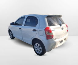 TOYOTA ETIOS X 1.5 5P 2016 lleno