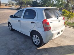 TOYOTA ETIOS X 1.5 5P 2016 lleno