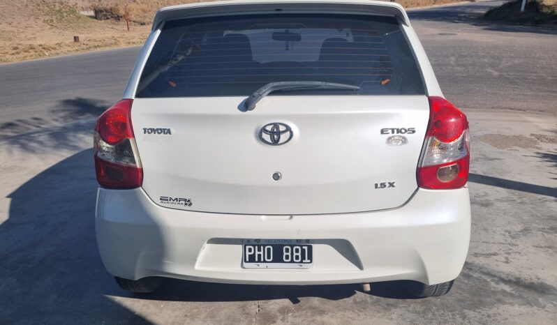 TOYOTA ETIOS X 1.5 5P 2016 lleno