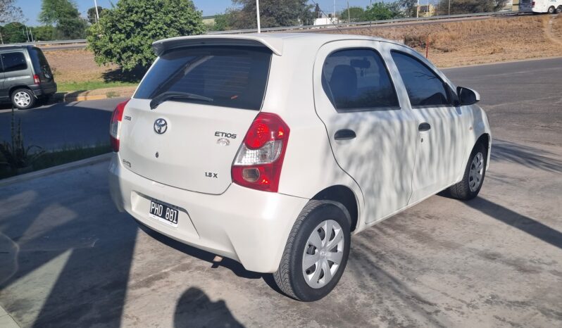 TOYOTA ETIOS X 1.5 5P 2016 lleno