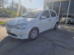 TOYOTA ETIOS X 1.5 5P 2016 lleno