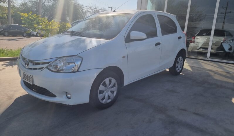 TOYOTA ETIOS X 1.5 5P 2016 lleno