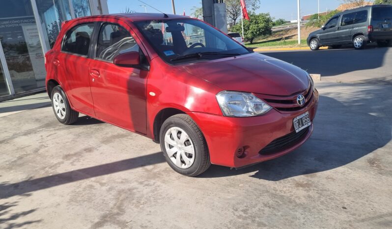 TOYOTA ETIOS XS 1.6 MT 5P 2014 lleno