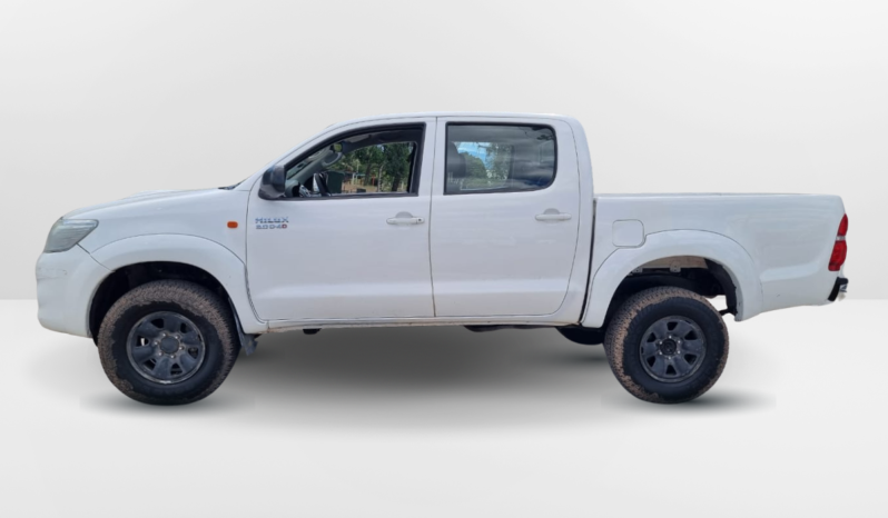 TOYOTA  HILUX 4X4 CD SR 3.0 2015 lleno