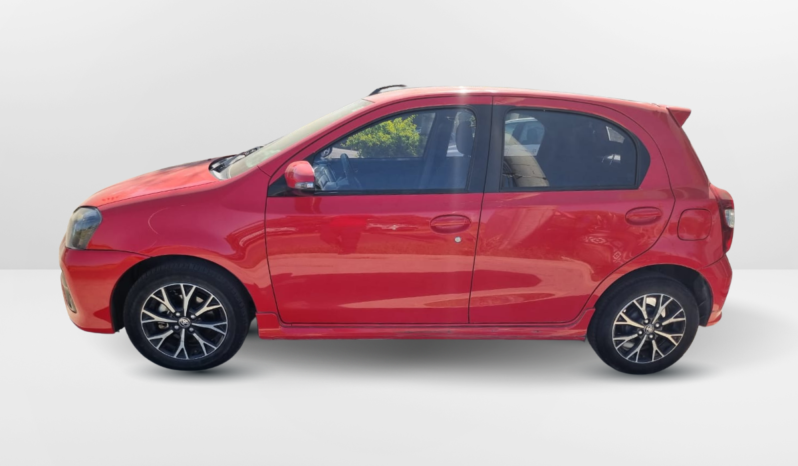 TOYOTA ETIOS XLS 1.5 6MT 5P 2019 lleno