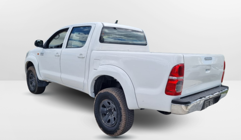 TOYOTA  HILUX 4X4 CD SR 3.0 2015 lleno