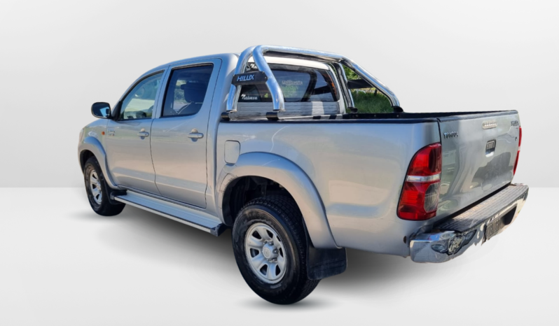 TOYOTA HILUX 4X2 CD SR 3.0 TDI 2015 lleno