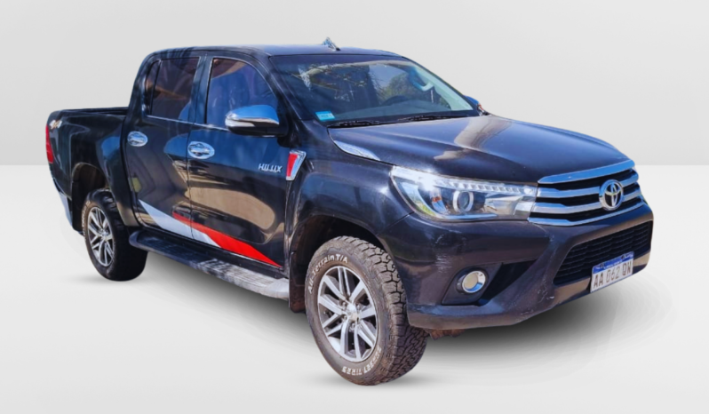 TOYOTA HILUX 4X4 C/D SRX 2.8 AT 2016 lleno