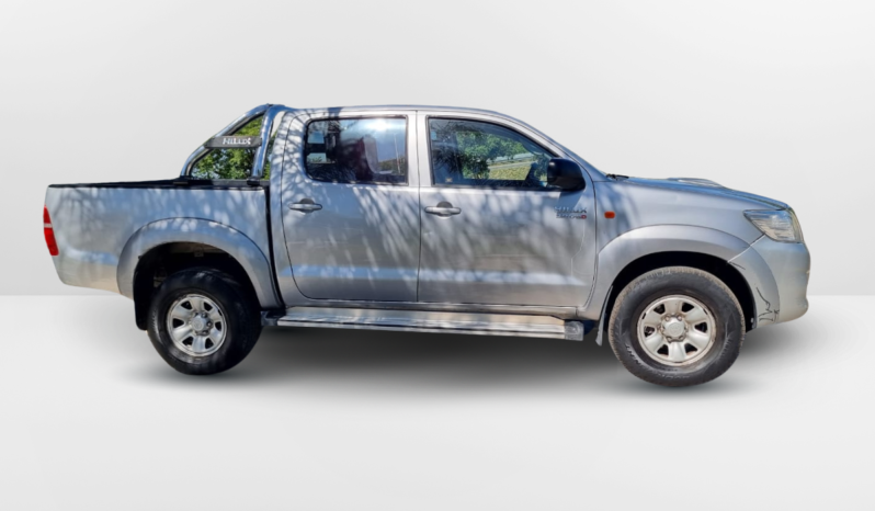 TOYOTA HILUX 4X2 CD SR 3.0 TDI 2015 lleno