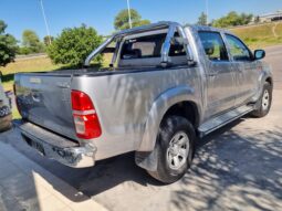 TOYOTA HILUX 4X2 CD SR 3.0 TDI 2015 lleno