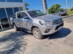 TOYOTA HILUX 4X2 SRV 6MT 2016 lleno