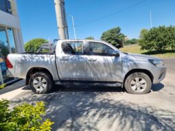 TOYOTA HILUX 4X2 SRV 6MT 2016 lleno