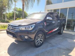 TOYOTA HILUX 4X4 C/D SRX 2.8 AT 2016 lleno