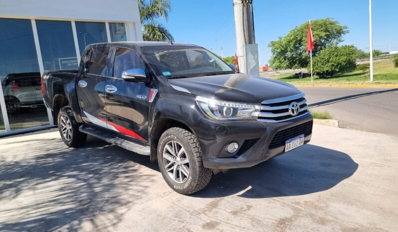 TOYOTA HILUX 4X4 C/D SRX 2.8 AT 2016 lleno