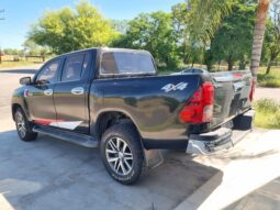 TOYOTA HILUX 4X4 C/D SRX 2.8 AT 2016 lleno