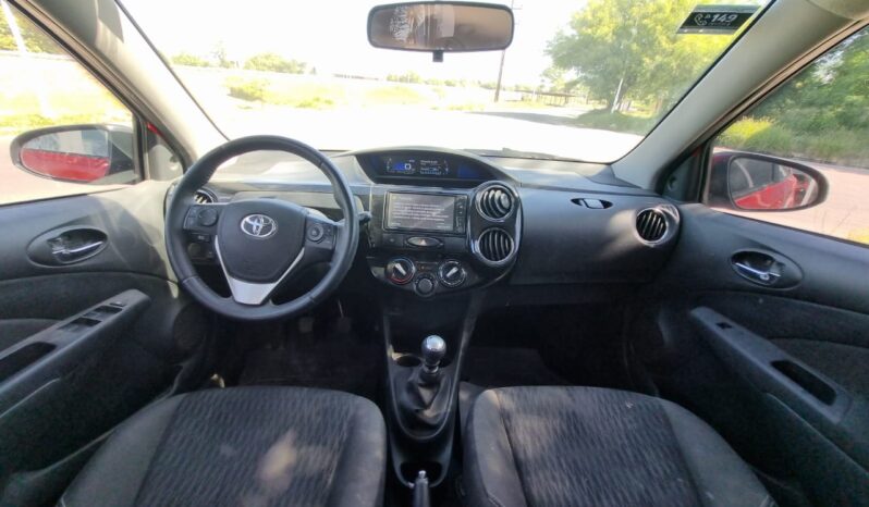 TOYOTA ETIOS XLS 1.5 6MT 5P 2019 lleno