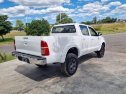 TOYOTA  HILUX 4X4 CD SR 3.0 2015 lleno