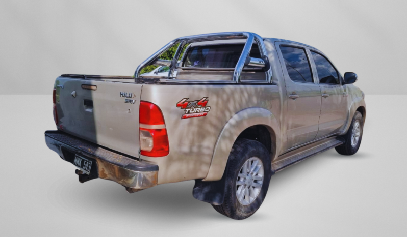TOYOTA HILUX 4X4 SRV AT C/CUERO 2013 lleno