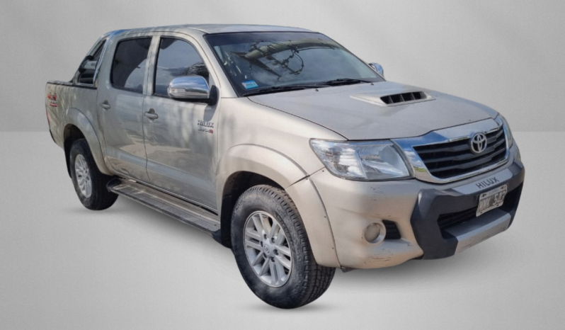 TOYOTA HILUX 4X4 SRV AT C/CUERO 2013 lleno