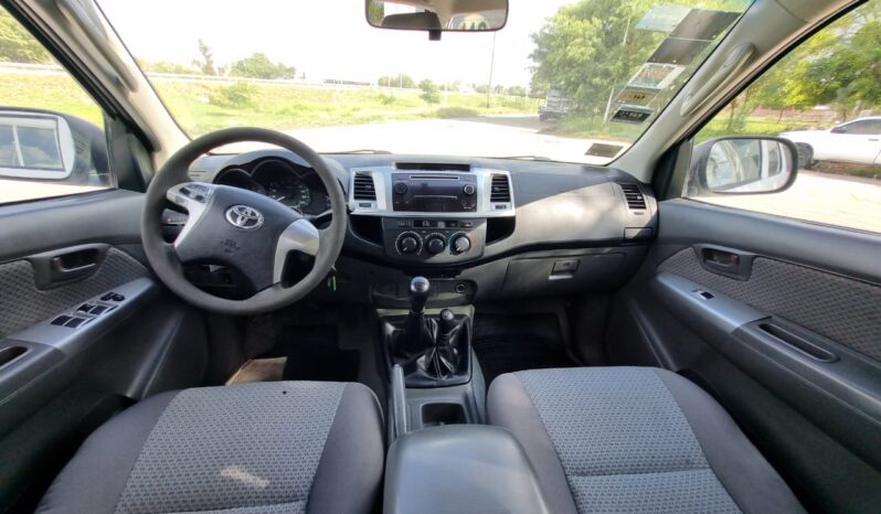 TOYOTA HILUX 4X4 SRV AT C/CUERO 2013 lleno