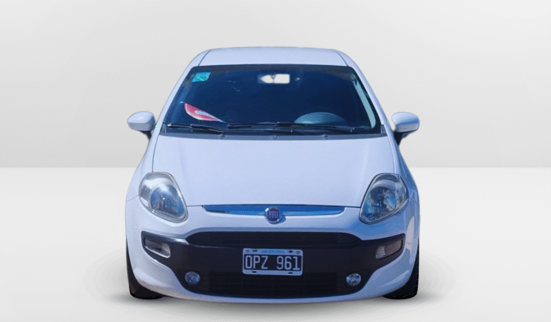 FIAT PUNTO ATRACTIVE 1.4 8V 2015 lleno