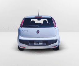 FIAT PUNTO ATRACTIVE 1.4 8V 2015 lleno