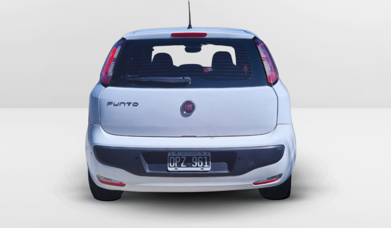 FIAT PUNTO ATRACTIVE 1.4 8V 2015 lleno