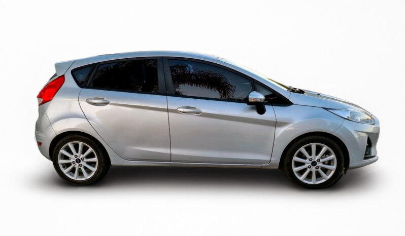 FORD FIESTA 1.6 L SE 5P 2018 lleno