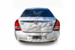 TOYOTA PLATINUM 1.5 MT 4P 2016 lleno