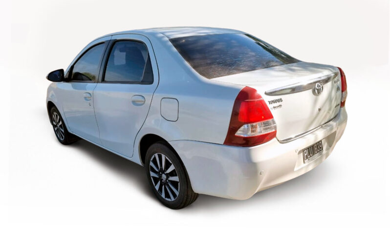 TOYOTA PLATINUM 1.5 MT 4P 2016 lleno