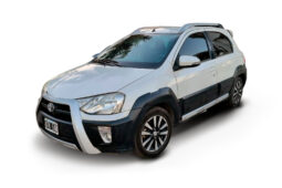 TOYOTA ETIOS CROSS 1.5 MT 2015 lleno