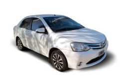 TOYOTA PLATINUM 1.5 MT 4P 2016 lleno