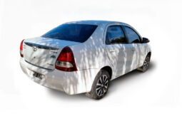 TOYOTA PLATINUM 1.5 MT 4P 2016 lleno