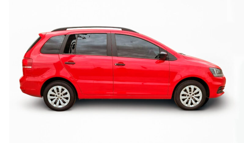 VOLKSWAGEN SURAN 1.6 COMFORTLINE 2015 lleno