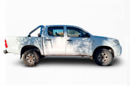 TOYOTA HILUX 4X2 CABINA DOBLE DX 2.5 2011 lleno