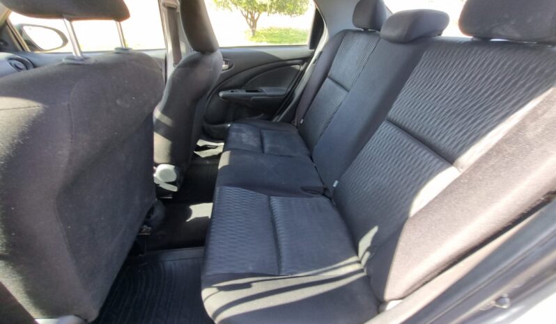 TOYOTA ETIOS X 1.5 6MT 4P 2022 lleno