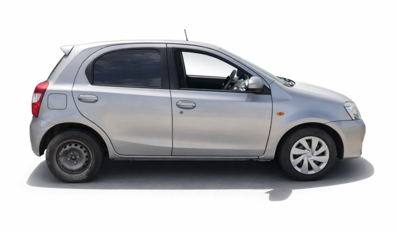 TOYOTA ETIOS XS 1.5 6MT 5P 2016 lleno