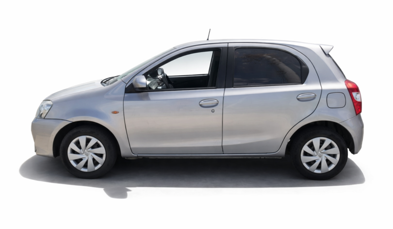 TOYOTA ETIOS XS 1.5 6MT 5P 2016 lleno