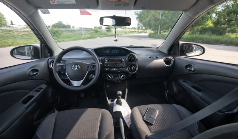 TOYOTA ETIOS XS 1.5 6MT 5P 2016 lleno
