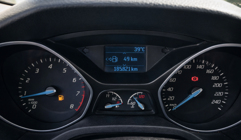 FORD FOCUS 5P 1.6 MT S 2014 lleno