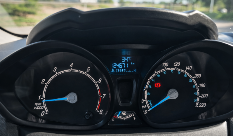 FORD FIESTA 1.6 L S 2015 lleno