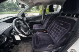 TOYOTA ETIOS XLS 1,5  6 MT 4P 2016 lleno