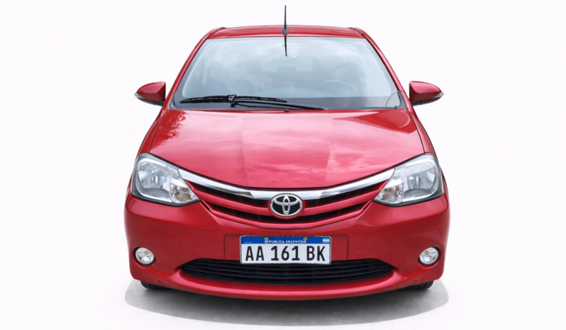 TOYOTA ETIOS XLS 1,5  6 MT 4P 2016 lleno