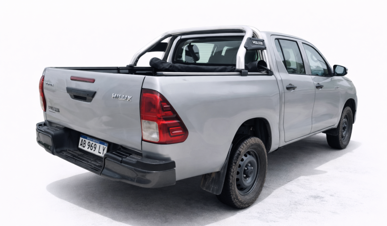 TOYOTA HILUX 4X2 D/C DX 2.4 TDI 6MT 2017 lleno