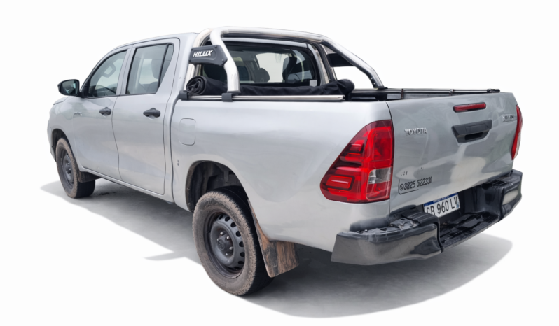 TOYOTA HILUX 4X2 D/C DX 2.4 TDI 6MT 2017 lleno