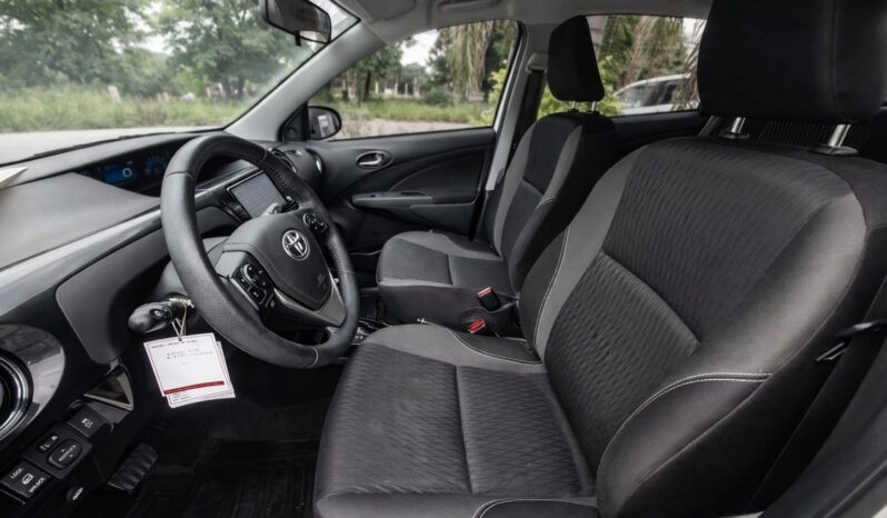 TOYOTA ETIOS XLS 1.5 AT 5P 2019 lleno