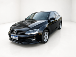 VOLKSWAGEN VENTO 2.5 ADVANCE MT 2016